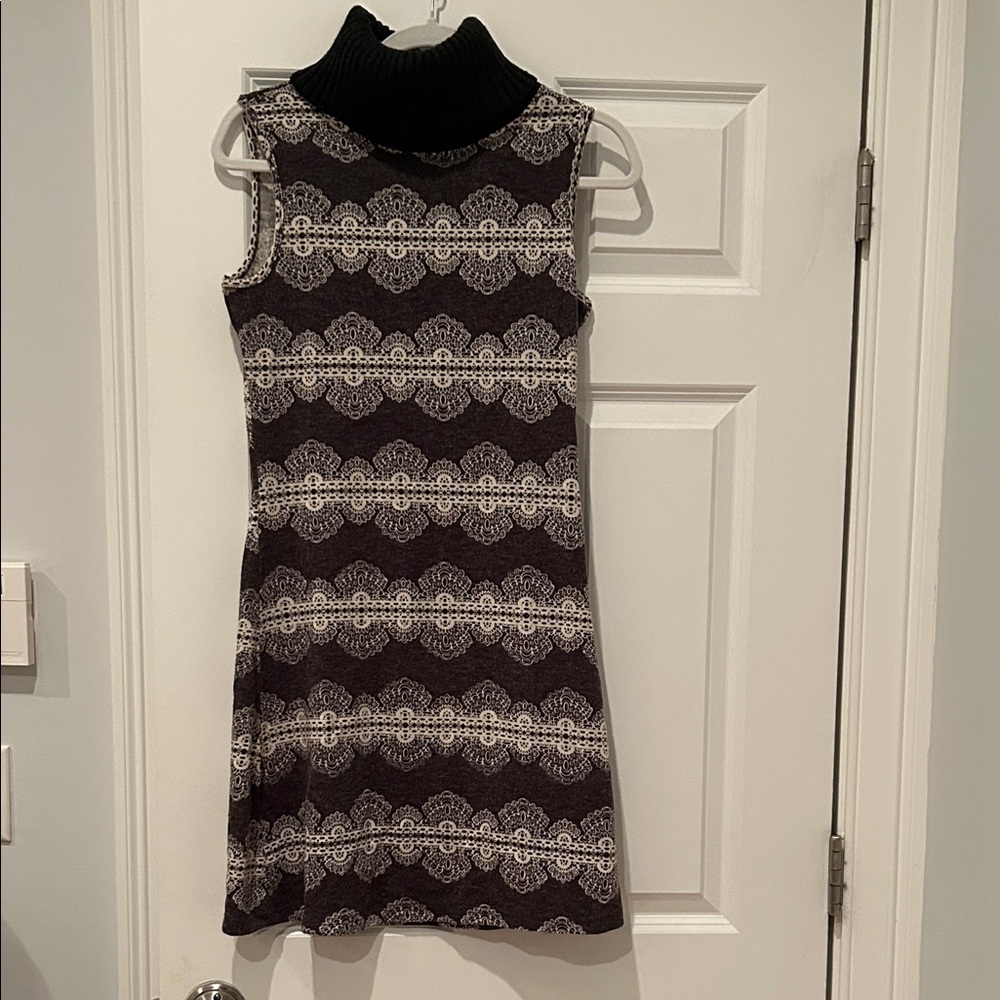 Chic Black and White Lace Mini Dress